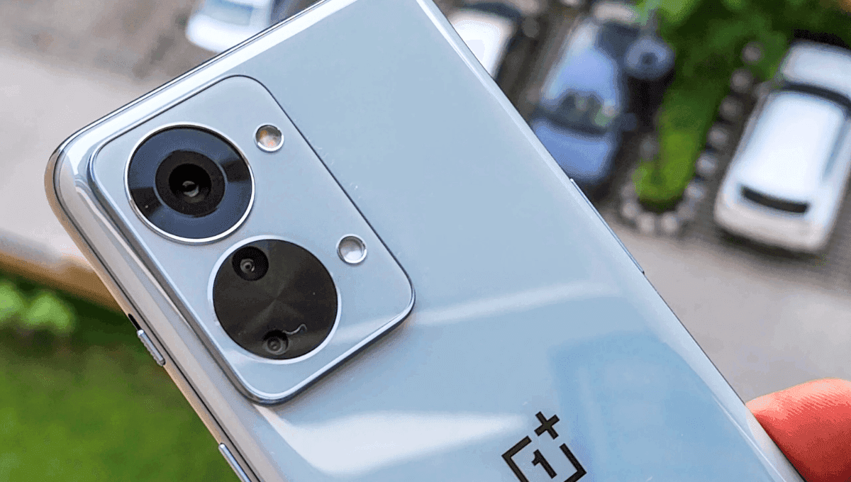 OnePlus का नया 5G फ़ोन हुआ सस्ता, 80W फास्ट चार्जिंग और 12GB रैम के साथ मिलेगा DSLR कैमरा क्वालिटी