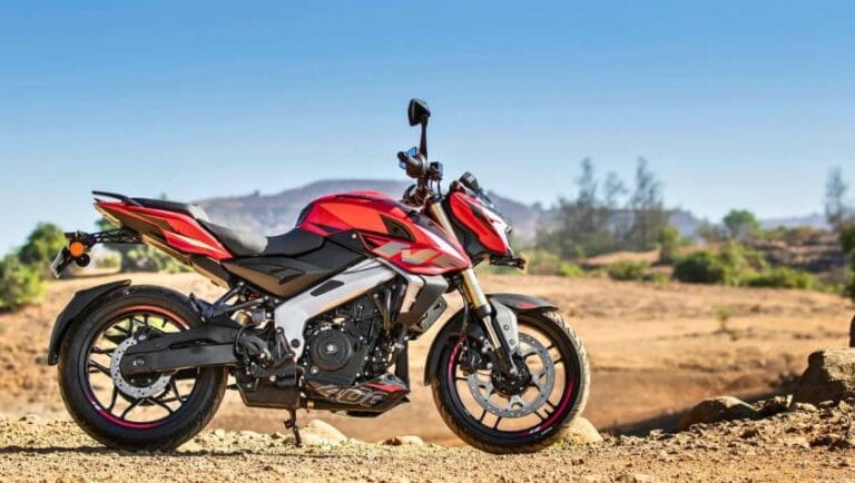 New Bajaj Pulsar NS400Z बेजोड़ मजबूती और कंफर्ट का शानदार मेल 