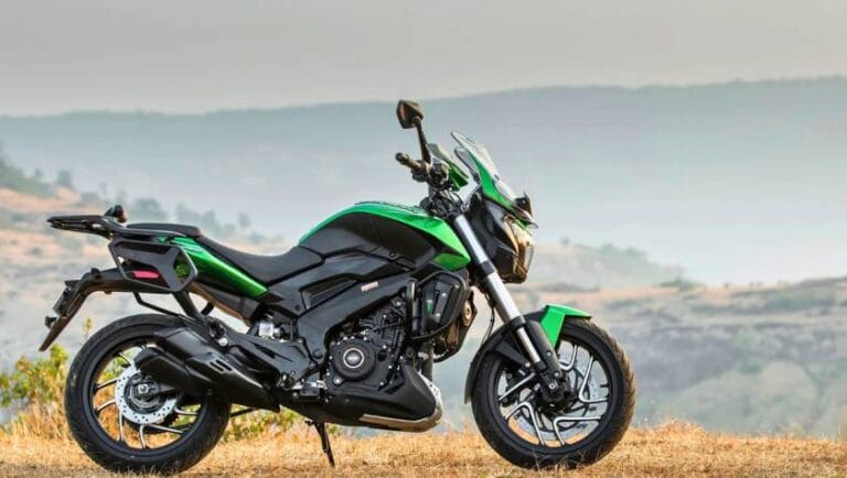 400cc इंजन और 30Kmpl का शानदार माइलिज के साथ लॉन्च हुआ Bajaj Dominar 400