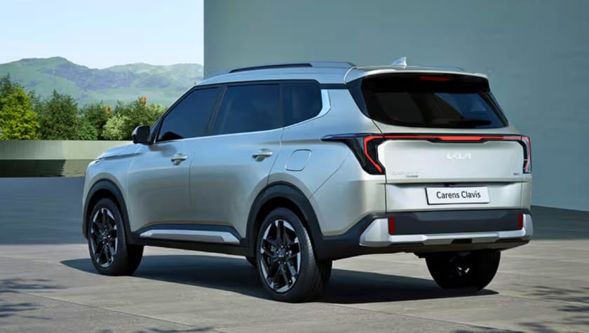 Kia Carens Clavis Delivery