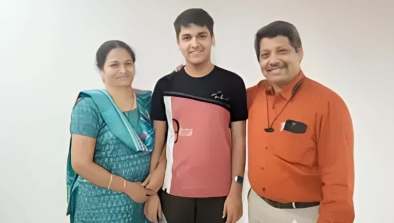 JEE Advanced 2025 Topper: