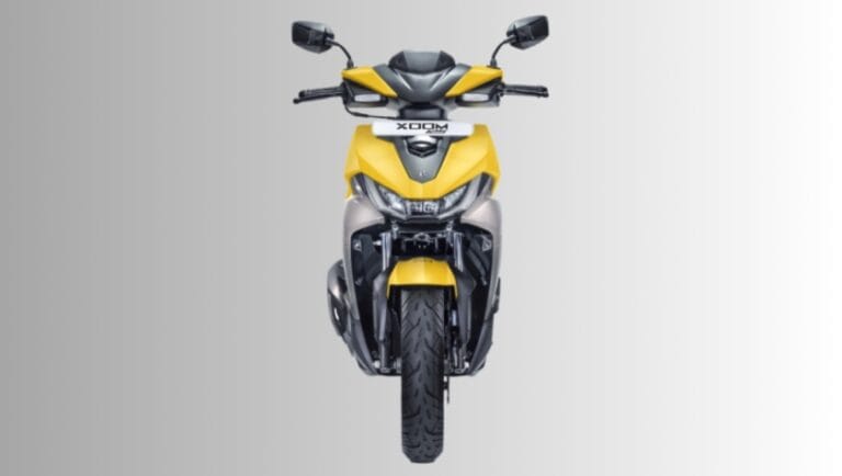 शोरूम के बाहर मच गई हड़कंप! Hero Xoom 125 हुई लॉन्च, 100km/h टॉप स्पीड और 53kmpl का माइलेज