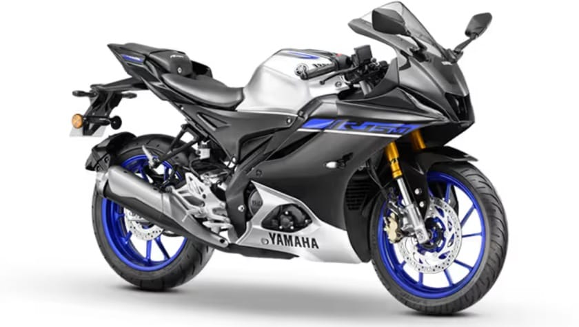 Yamaha R15 V4