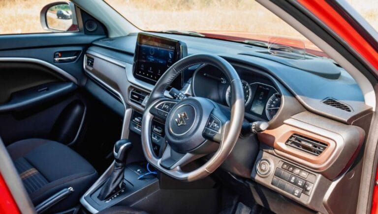 Maruti Brezza 8 लाख रुपए लाइए ये चकाचक दिखने बाली गाड़ी, परफॉर्मेंस और फीचर्स दोनो ही जबर्दस्त