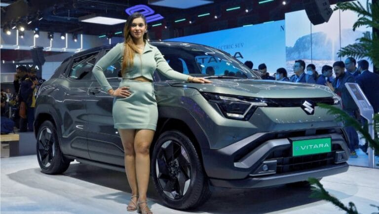 Maruti E Vitara ब्लैक कलर में दिखाई दे रही गजजब, जल्दी जाने इसके फीचर्स और कीमत के बारे में