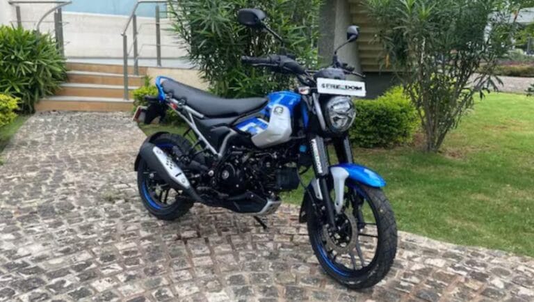 Bajaj Freedom 125 CNG मॉडल हुई अब और सस्ती, जल्दी खरीदे इस गाड़ी को