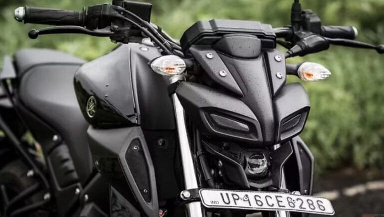 19,000 रुपए मैं मिल रही है ग्लोरियस बाइक, Yamaha MT 15 V2 की जानिए पूरी डिटेल